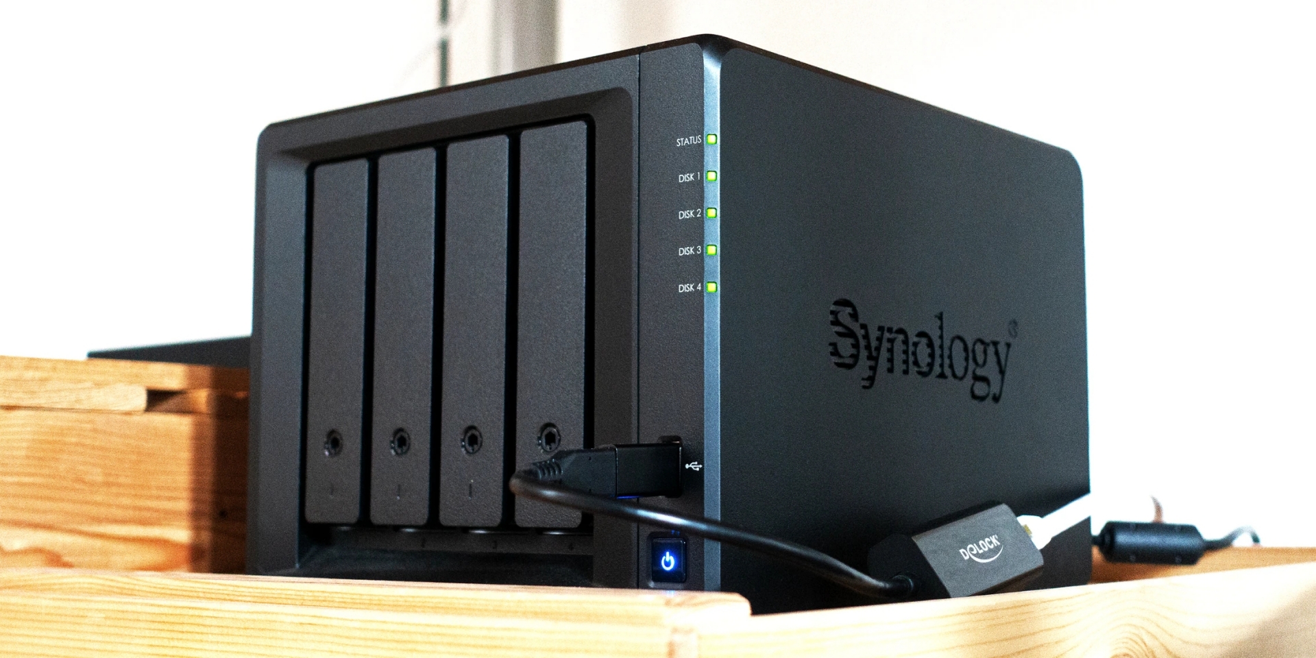 Synology NAS-02