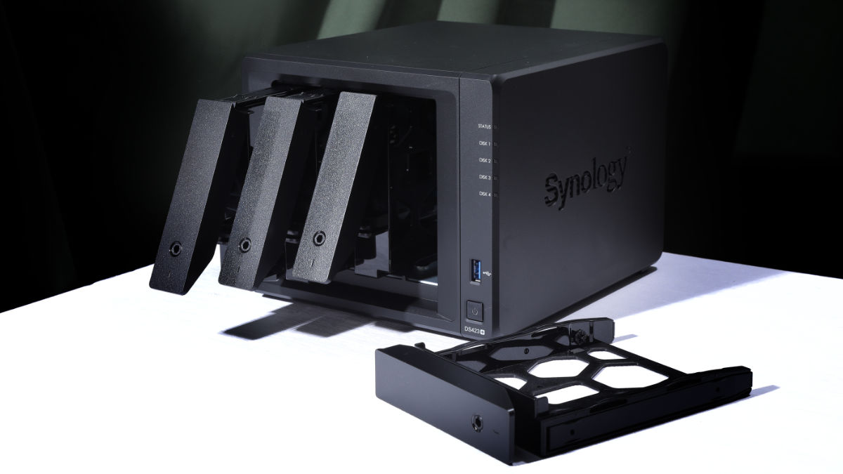 Synology NAS-07